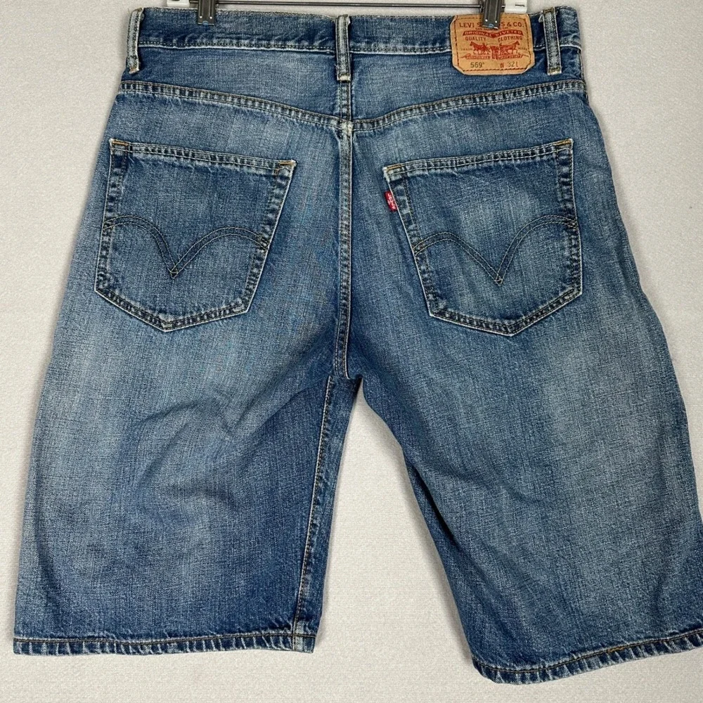 Levis 569 Shorts Mens 32 Blue Loose Straight Denim Distressed Skaker 5-Pocket